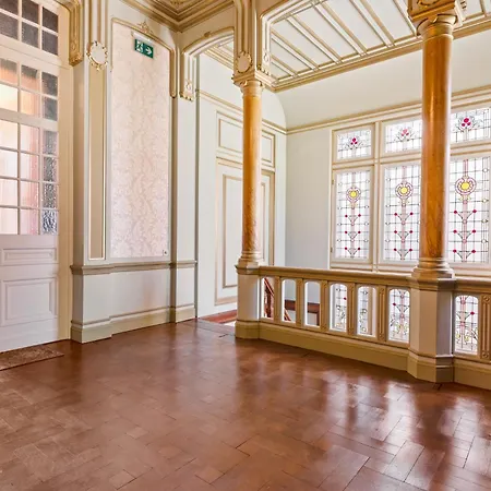Baron Osy Terrace